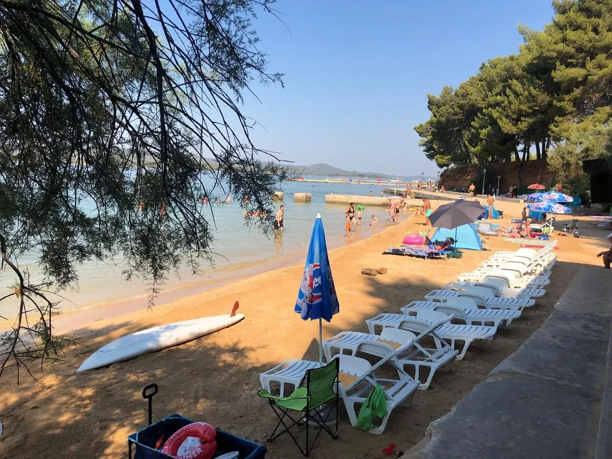 Danyja Apartments Sveti Filip i Jakov
