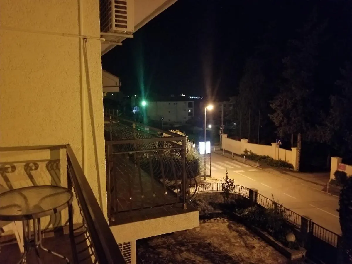 Danyja Apartments Sveti Filip i Jakov 0*,