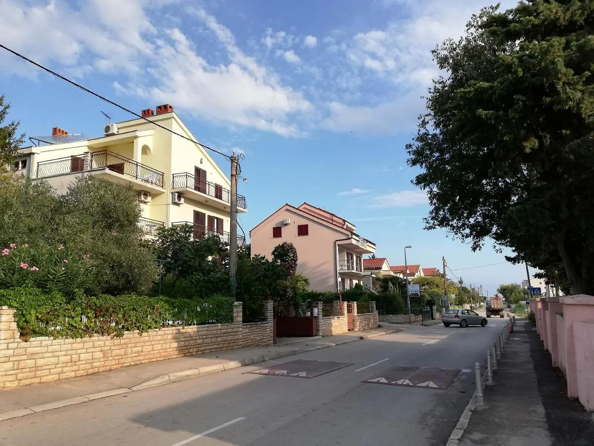 Danyja Apartments Sveti Filip i Jakov